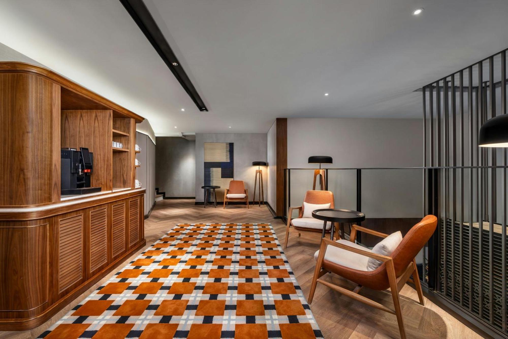 Four Points By Sheraton Bangkok, Sukhumvit 22 Экстерьер фото